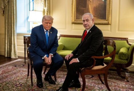 Trump, sobre Netanyahu, acusado de crímenes contra la humanidad: «Es un héroe de guerra»