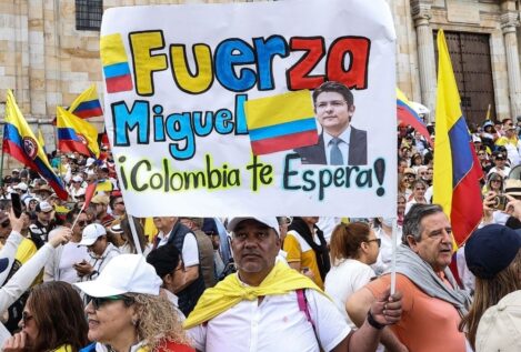 La Fiscalía de Colombia imputa al adolescente de 15 años que disparó al senador Miguel Uribe