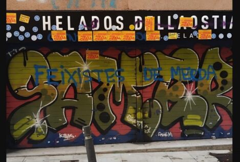 Vandalizan una heladería argentina en Barcelona por no atender en catalán