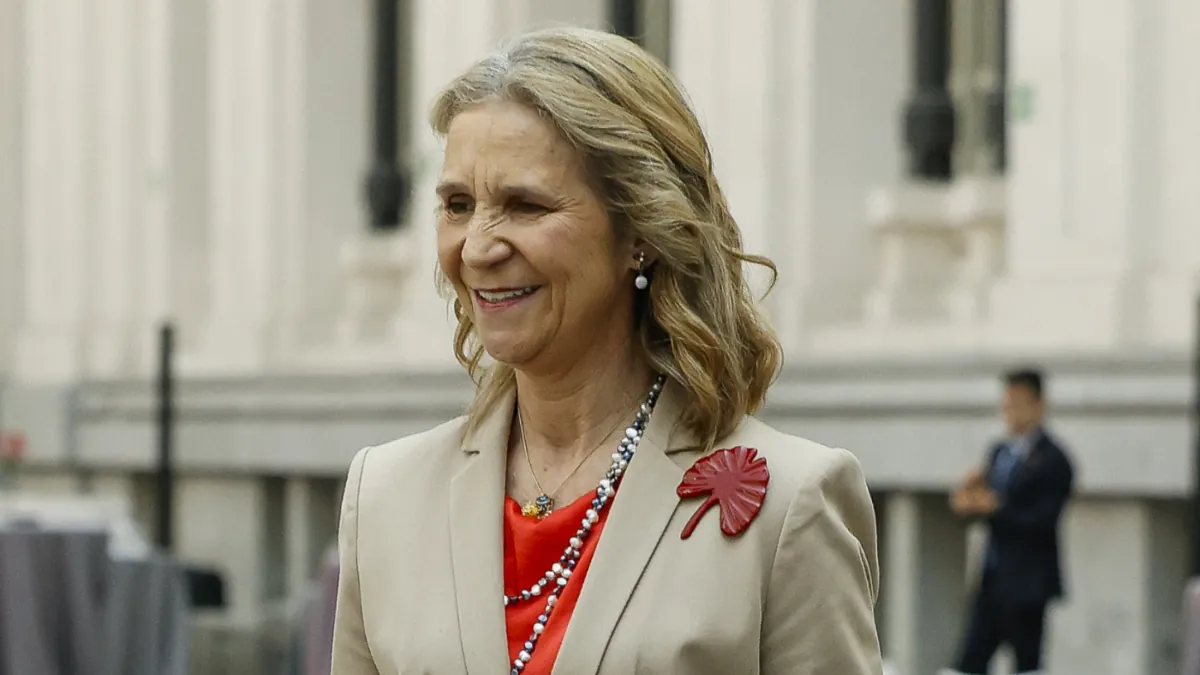 Los veranos más desconocidos de la infanta Elena: desde Madeira hasta Bidart y Abu Dabi