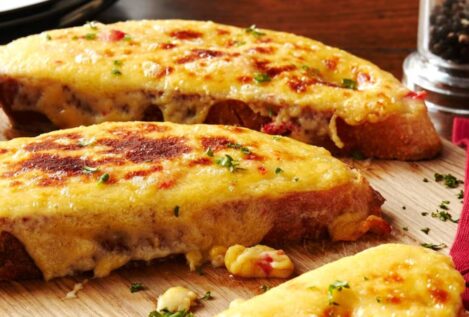 Un aperitivo diferente: Welsh rarebit, el «raro bocado galés» de queso con cerveza