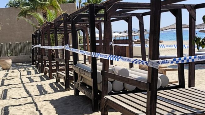 Polémica en Ibiza por el cierre de la terraza de Zazú, el 'beach club' de moda