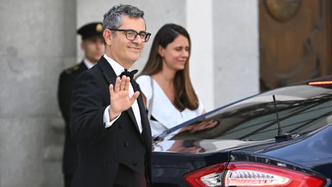 El PP exige la dimisión del «ministro indigno» Bolaños por su señalamiento a los jueces