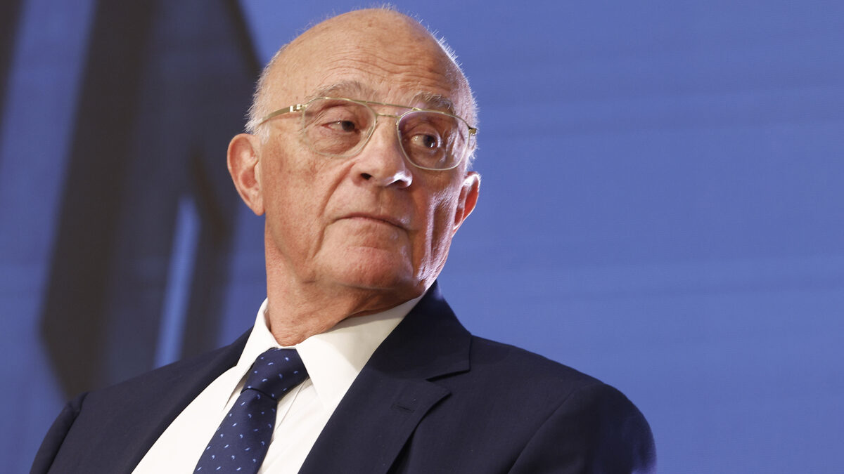 Oliu (Sabadell) responde a Torres (BBVA) que la probabilidad de éxito de la opa es casi nula