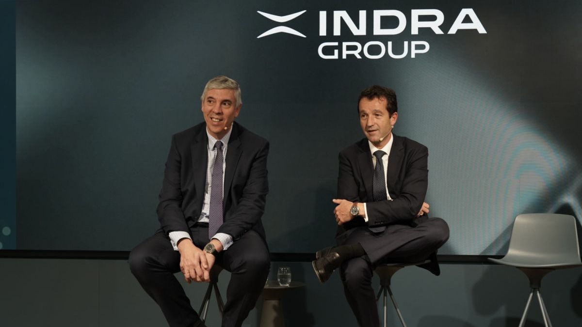 Indra lidera el Ibex junto a la banca y los analistas de Berenberg recomiendan comprar sus títulos