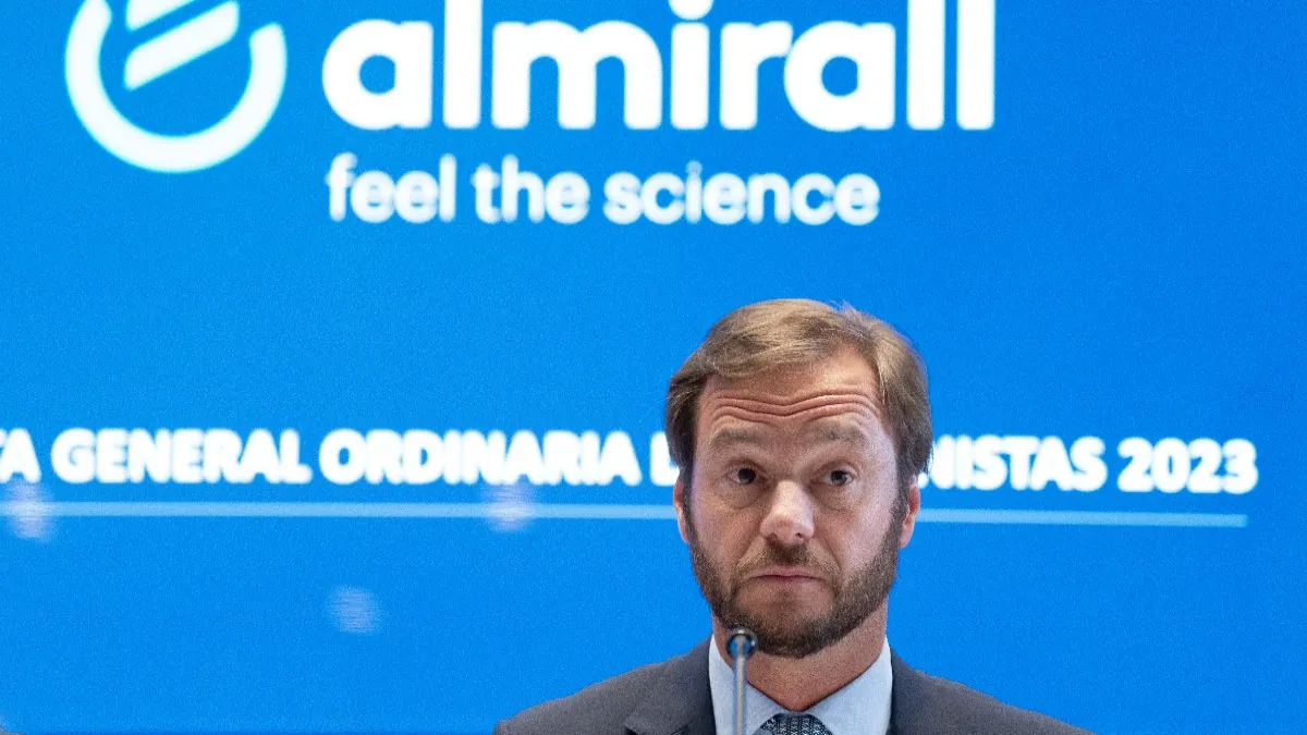 Almirall pierde un contrato con una tecnológica americana por la política de precios de Trump
