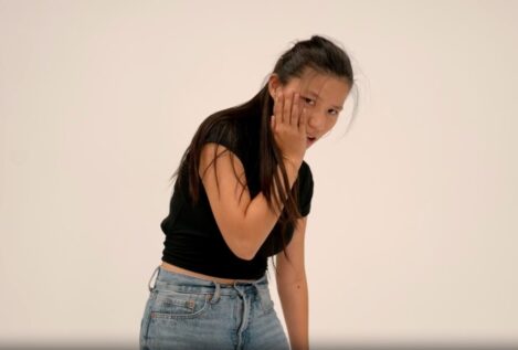 La ANC llama a manifestarse en la Diada con un vídeo que simula una paliza a una chica 'indepe'
