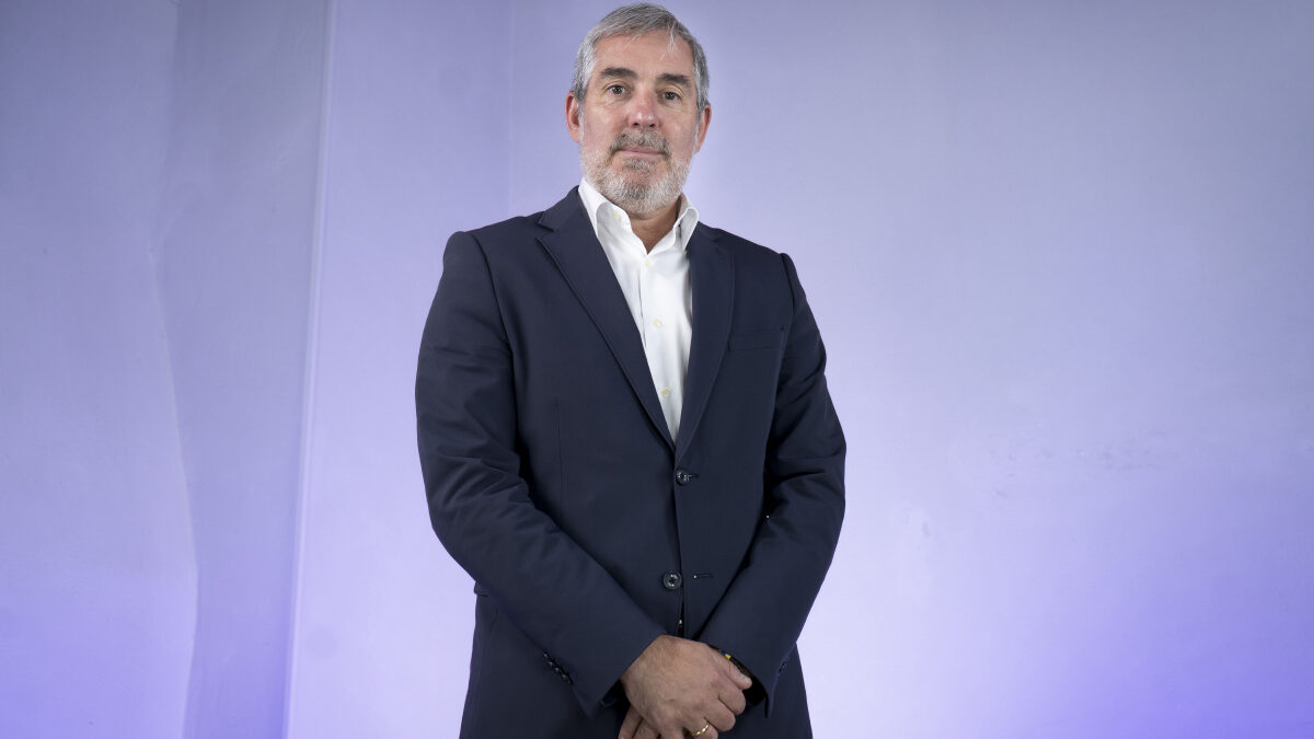 Fernando Clavijo: «A Sánchez el problema de la inmigración le da votos y discurso»