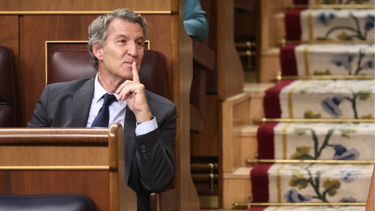 Feijóo critica la «doble ruptura» en el Gobierno tras caer el traspaso de inmigración a Cataluña