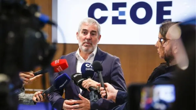 Clavijo denuncia que se retrasa el traslado de los menores africanos porque no son blancos