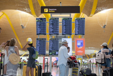 Normalidad en los aeropuertos españoles salvo en vuelos a Reino Unido o Bruselas