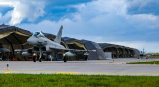 Los Eurofighter españoles tienen 15 minutos para proteger a Lituania de los cazas rusos