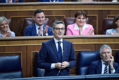 El Gobierno desdeña la decisión de Peinado de juzgar a Begoña Gómez con jurado popular