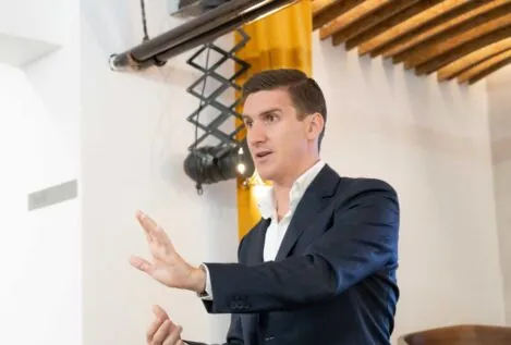 Juan Vizuete, experto en comunicación: «Esto es lo que separa a quienes tienen éxito de los que no»