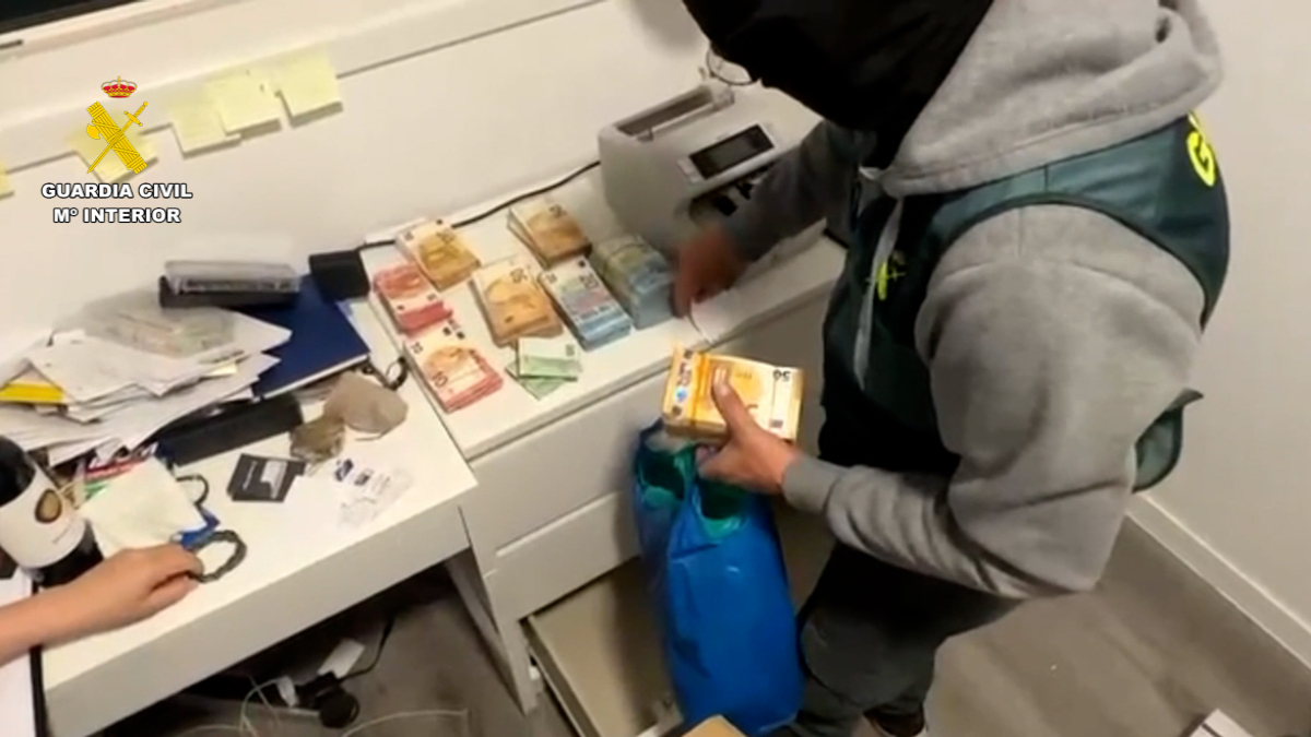 Intervenidos en Sevilla más de diez millones de euros en tabaco de contrabando