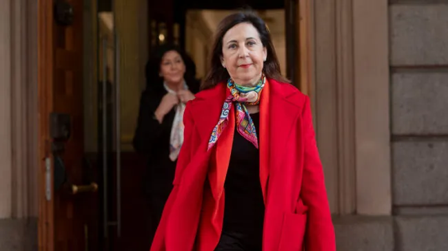 Tensión en Moncloa por el embargo a Israel: Defensa culpa a Exteriores y Comercio