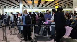 El caos aeroportuario en Europa por el ciberataque persistirá este lunes