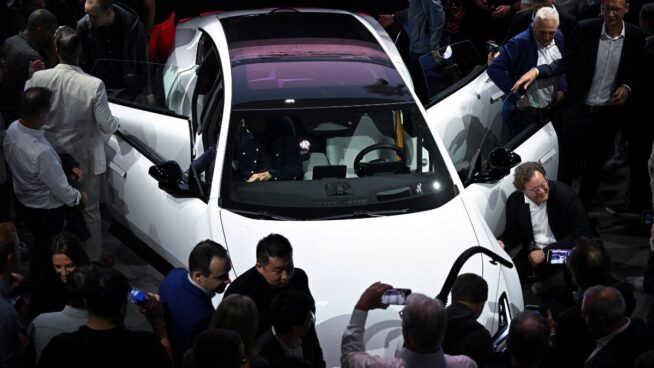 Los eléctricos tocan techo: bajan en ventas por primera vez mientras suben los de combustión
