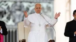 León XIV no tiene «por el momento» intención de permitir ordenar a mujeres sacerdotes