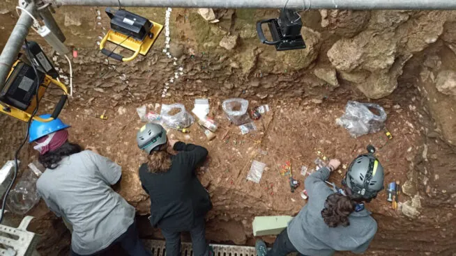 Los neandertales recorrían más de 400 km para obtener sílex