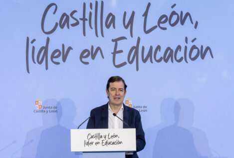 Mañueco anuncia más maestros de Lengua y Matemáticas en 4º y 5º de Primaria
