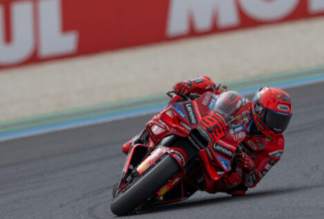 Marc Márquez acaricia el Mundial con otro triunfo al esprint