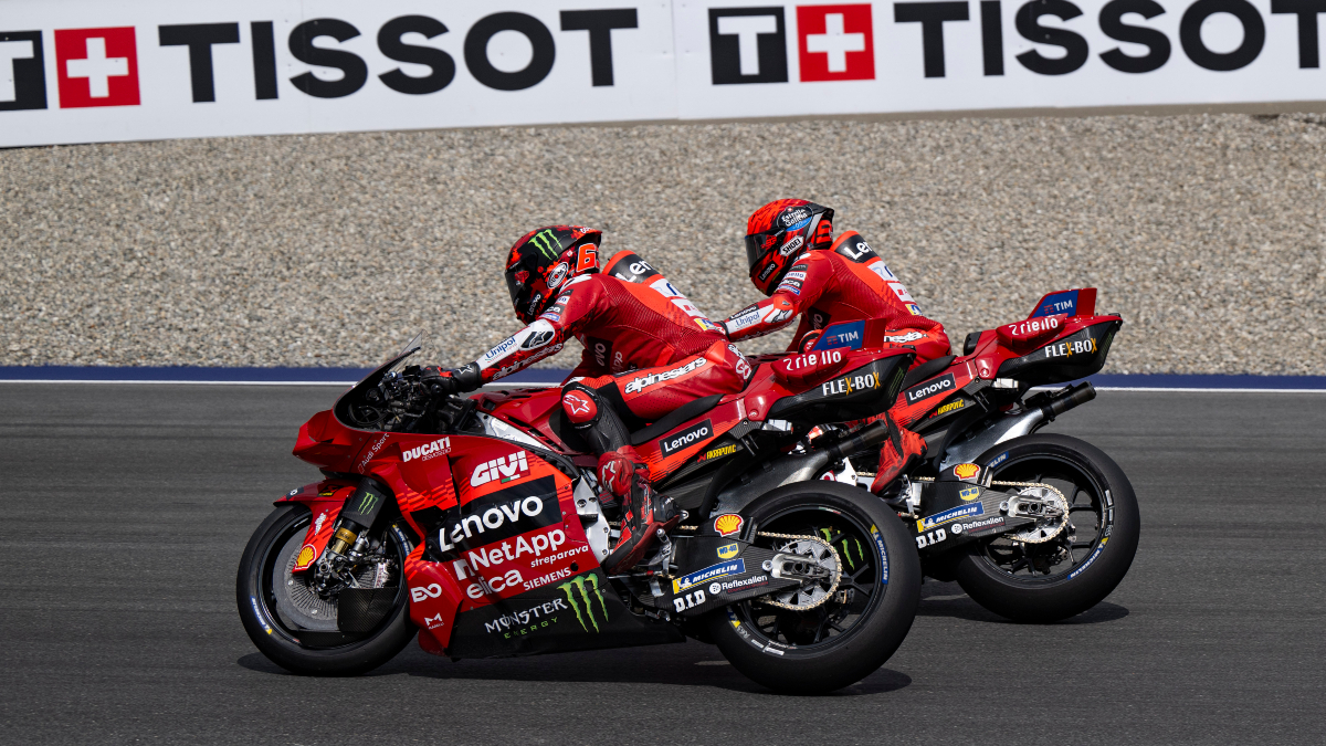 Bagnaia renace en la esprint de Japón y Marc Márquez roza el título