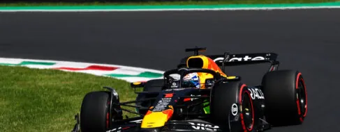 Verstappen domina a Norris en Monza, Sainz acaba undécimo y Alonso abandona