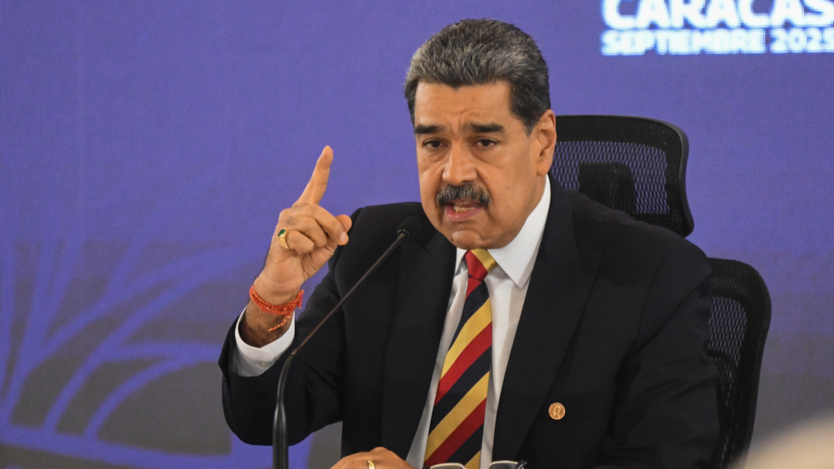 Maduro critica a YouTube por la eliminación de su canal: «Imbéciles imperialistas»