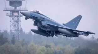 La OTAN intercepta cinco cazas rusos que volaban cerca del espacio aéreo de Lituania