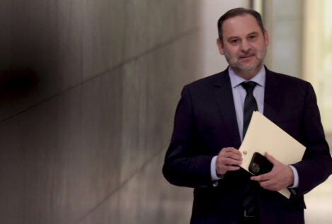 Los tres matrimonios de José Luis Ábalos, sus cinco hijos y su última pareja