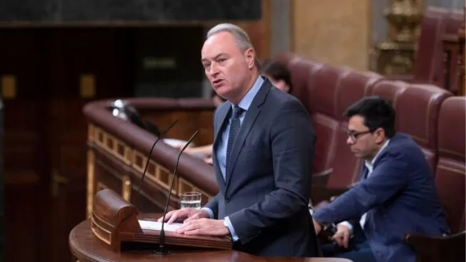 Fabra (PP) deja la Comisión de Defensa por vínculos de su hijo con una empresa del sector