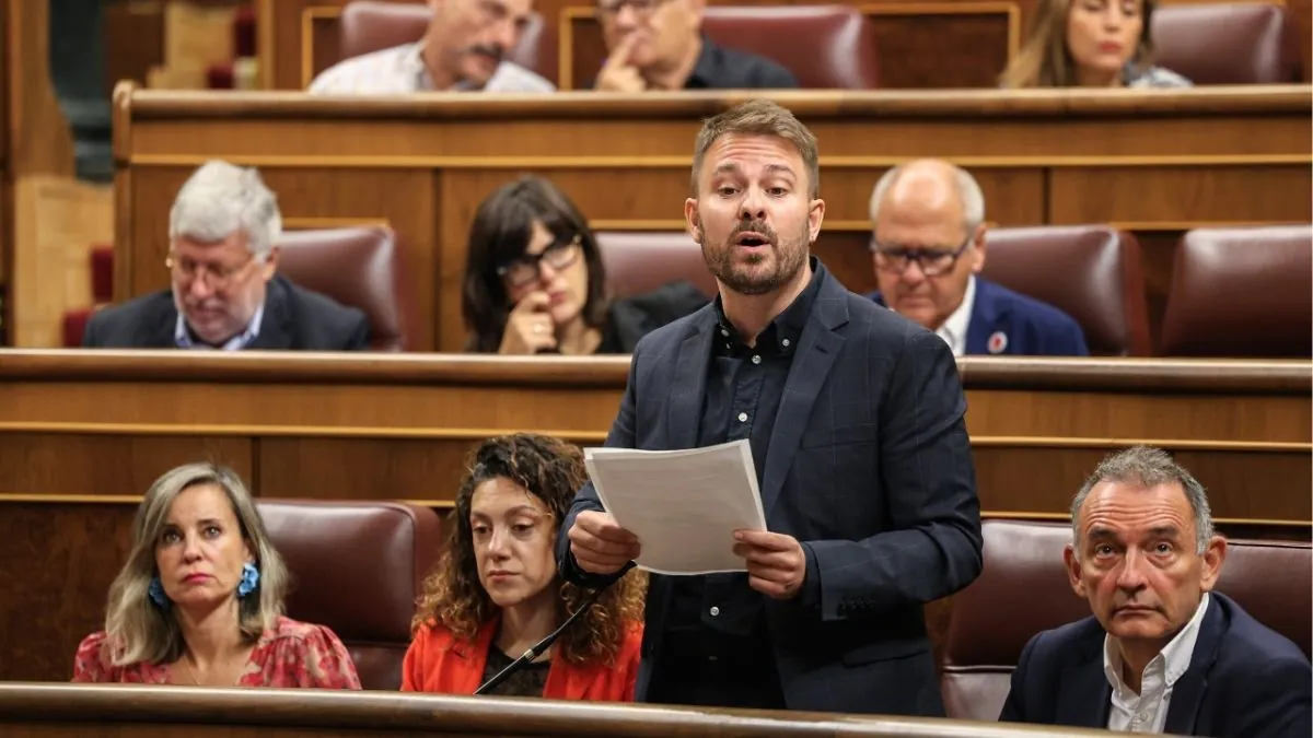 Sumar se divide por las competencias en inmigración: Compromís votará ‘no’ a la ley