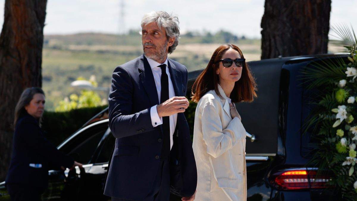 Alfonso y Olivia de Borbón heredan la empresa y títulos de sus padres: quién se queda fuera