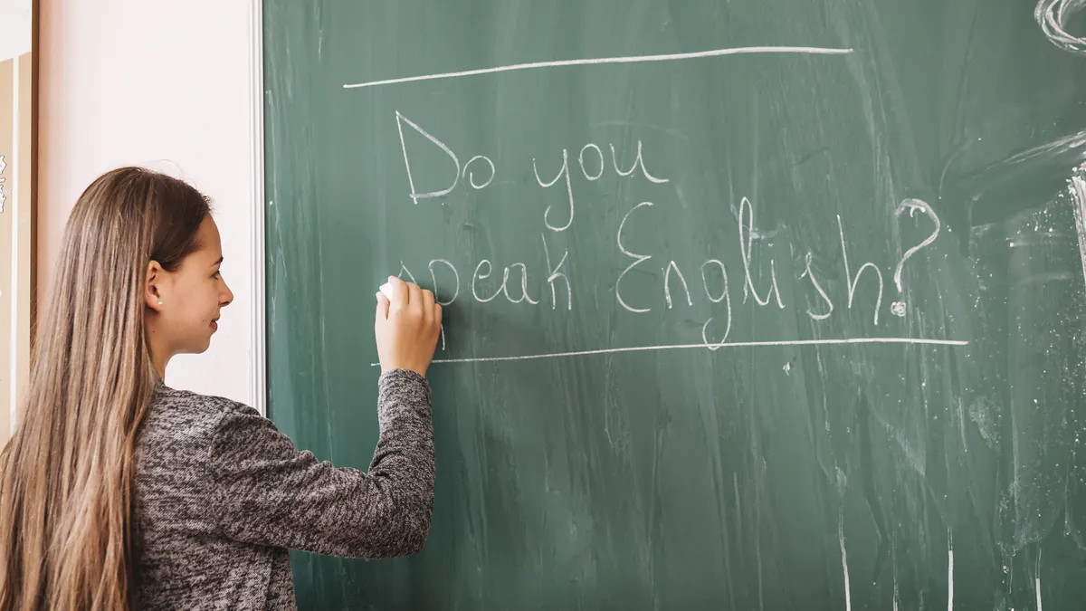 El 22% de los alumnos en España estudia dos lenguas extranjeras, frente al 100% en Francia