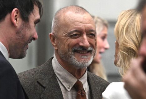 El lado romántico de Pérez-Reverte: su mujer, Blanca, y cuando pidió un «yerno perfecto» en X