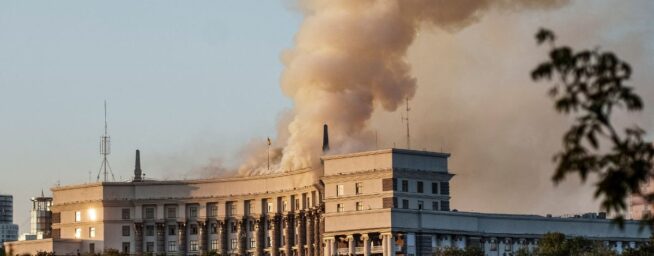 Un ataque masivo de Rusia alcanza por primera vez una sede del Gobierno ucraniano en Kiev