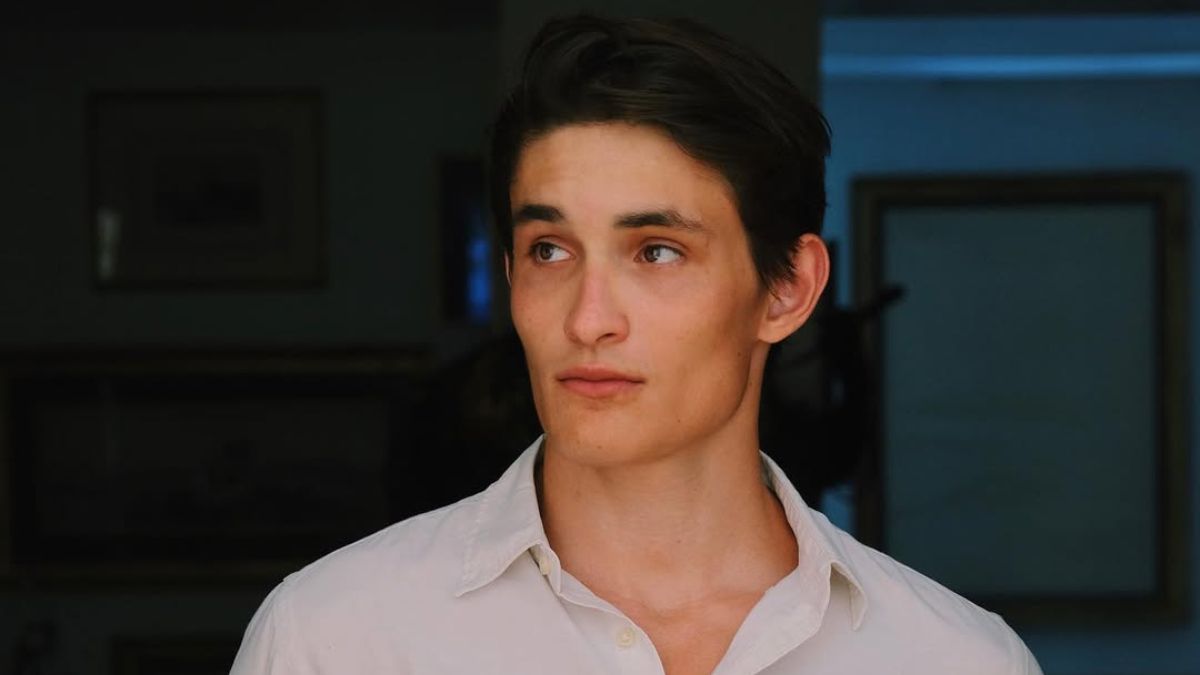 Aurelien Enthoven, el guapísimo hijo de Carla Bruni que intentó ser político y paleontólogo