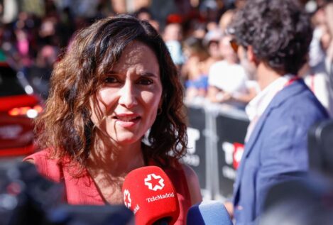 Ayuso asegura que Sánchez está «lanzando fuego» contra los ciclistas para «dividir»