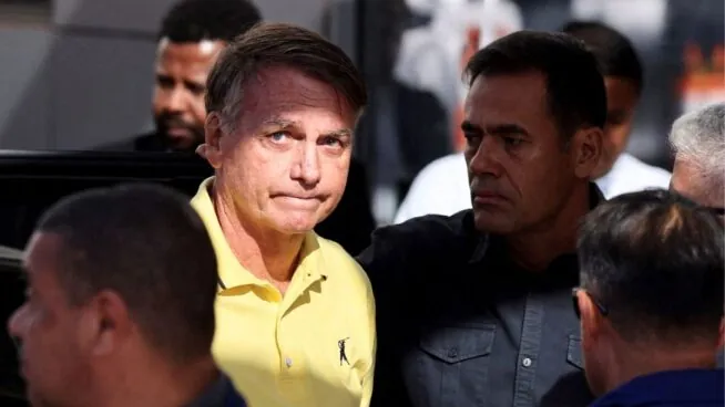 Bolsonaro no asistirá a su juicio por intento de golpe de Estado por problemas de salud