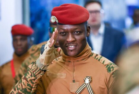 Burkina Faso aprueba penalizar la homosexualidad con cinco años de cárcel