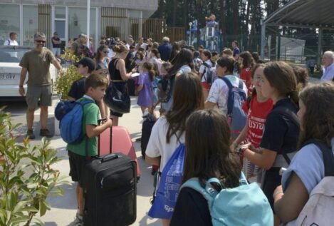 'Infierno' en un campamento 'trans': monitores obligaban a niños y niñas a ducharse con ellos