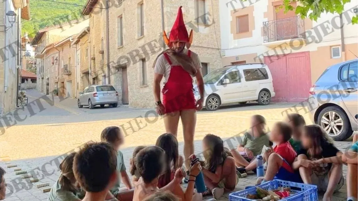 El juez cita a declarar a tres menores víctimas del campamento ‘trans’