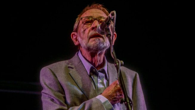 Muere el cantante extremeño Pablo Guerrero a los 78 años, autor de 'A cántaros'