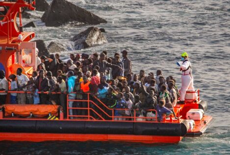 Rescatan a 142 inmigrantes en aguas de El Hierro y Gran Canaria