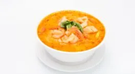 Chupe de langostino: la sopa peruana que contiene pescado y verduras