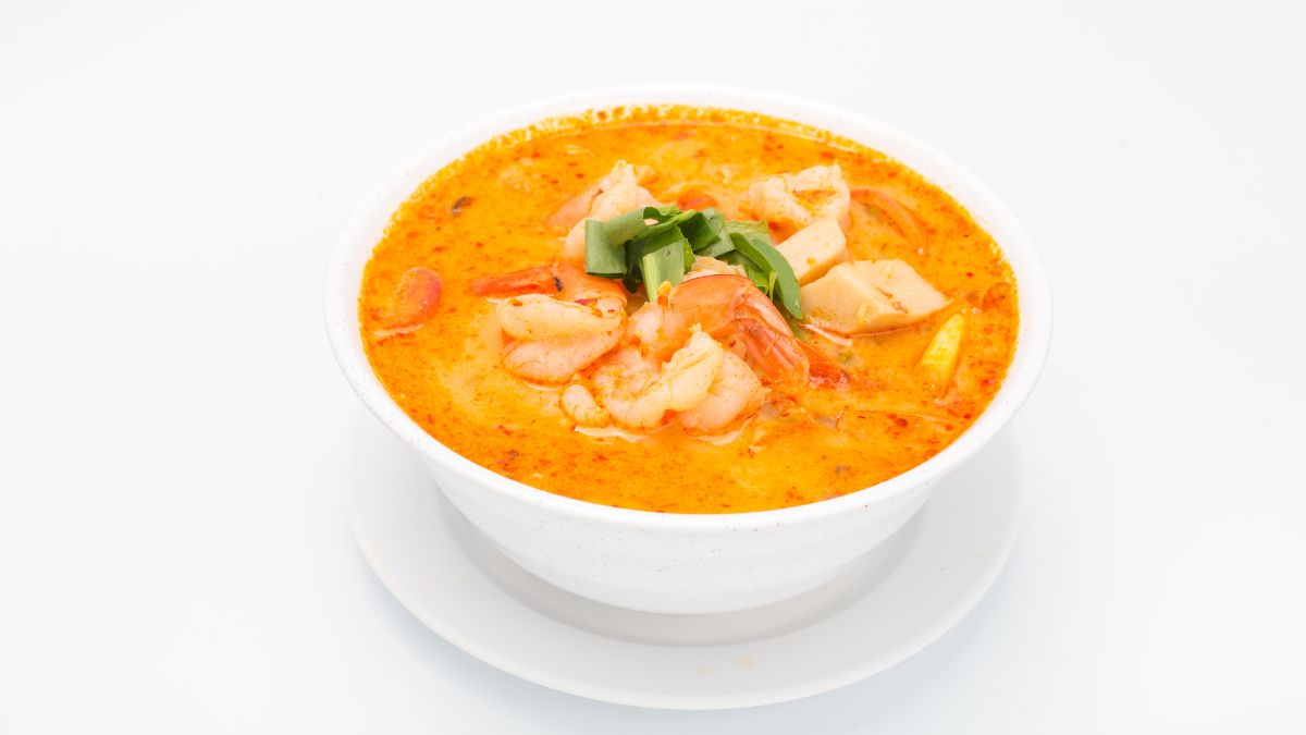 Chupe de langostino: la sopa peruana que contiene pescado y verduras