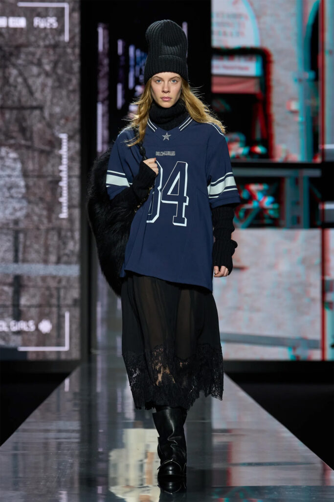 Look con estilo college de la firma Dolce & Gabbana