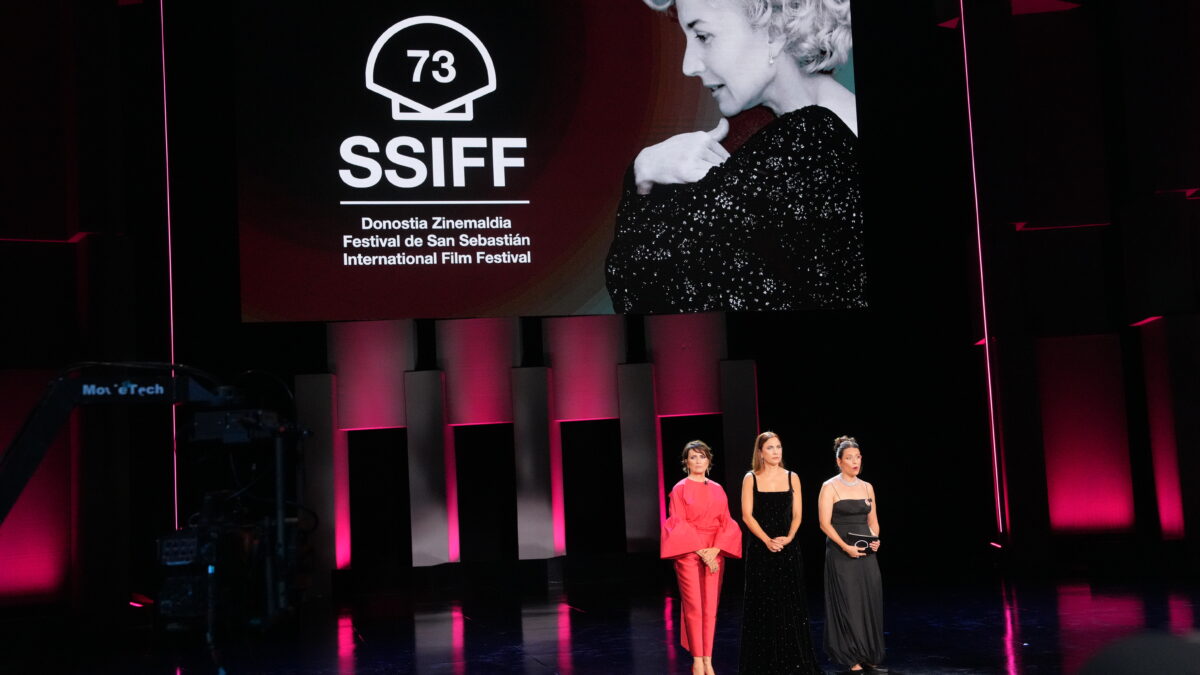 San Sebastián arranca de la mano de Binoche y Almodóvar entre recuerdos a Gaza y Paredes
