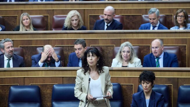 El Congreso reprueba a la ministra de Igualdad por los fallos de las pulseras antimaltrato